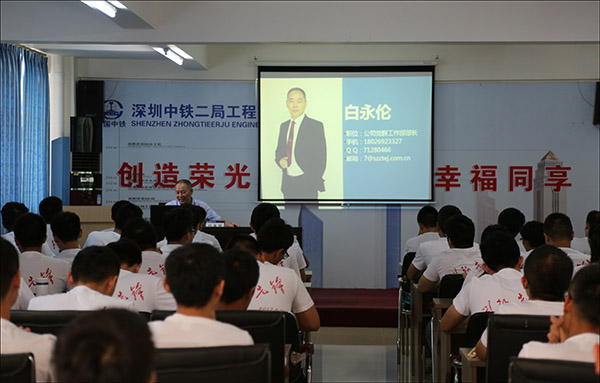 AQ6A8412.jpg