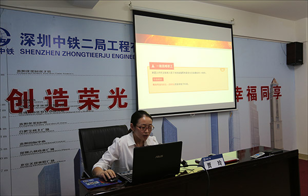 AQ6A8440.jpg
