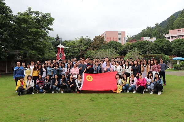 西江国际项目团支部参加“情暖童心  爱在水南”公益活动