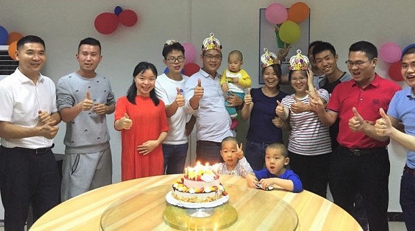 广州地铁11号线项目部举办2019年第二季度集体生日会
