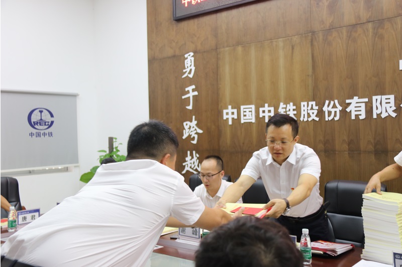 南沙大岗项目组织开展“不忘初心、牢记使命”庆祝中国共产党建党98周年主题活动