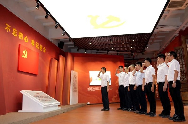 为党献礼——西江国际项目部党委开展红色教育活动